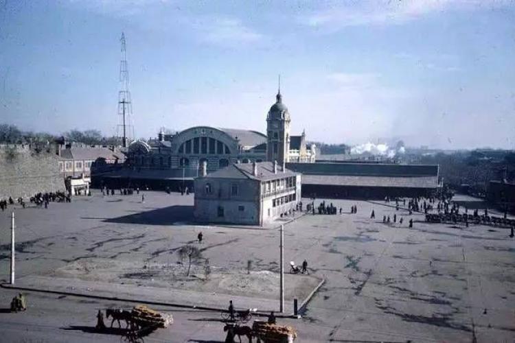 Photos Emerge of Beijing in 1947 -- in Color