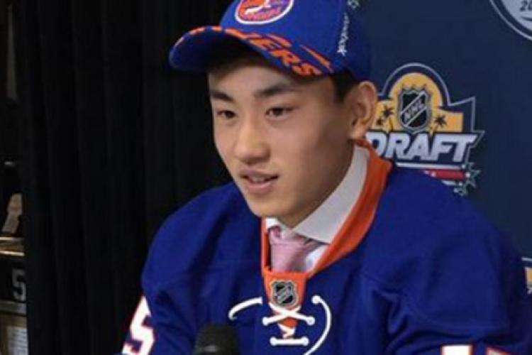 Beijinger Song Andong Becomes First Chinese-Born Player Selected in NHL Draft