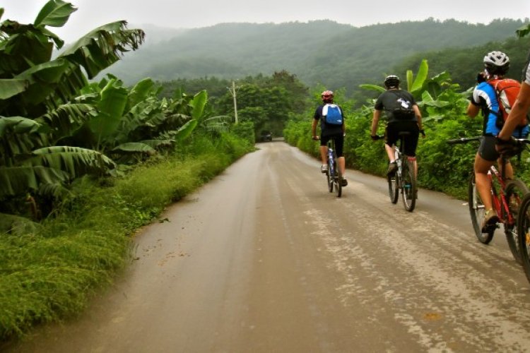 Go (South)West for October Holidays on The Hutong Yunnan Bike Journey