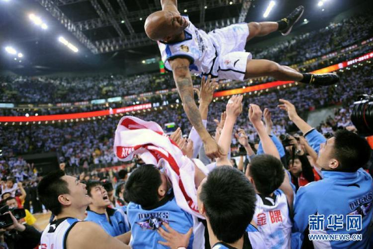 Stephon Marbury to Stay with Beijing Ducks through 2017