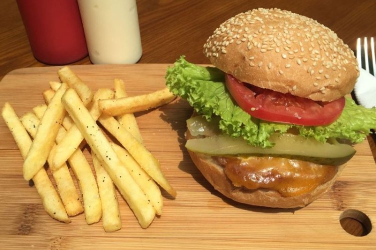 The Best Vegetarian and Vegan Burgers in Beijing