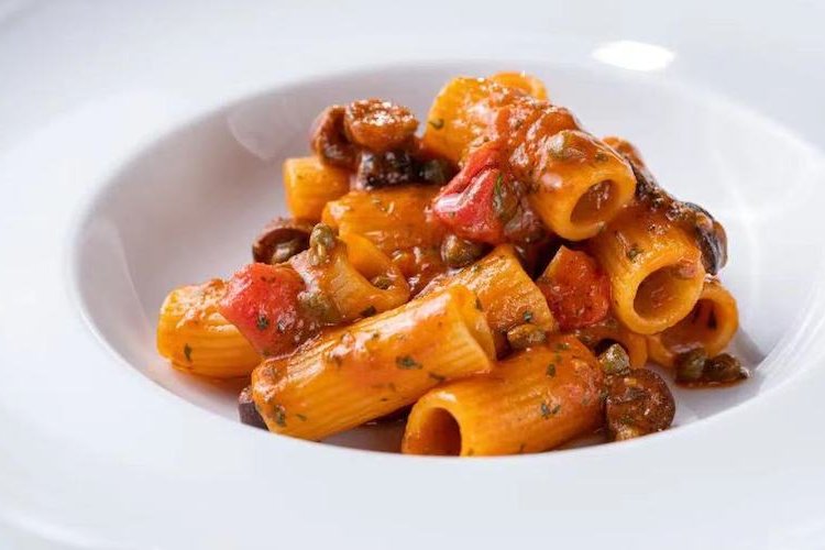 EAT: Opera BOMBANA Pasta Deal, Omani Dinner