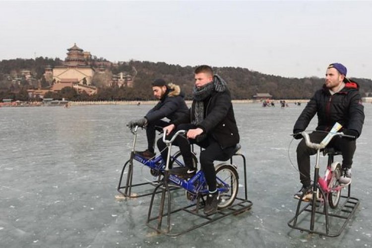 Lace Up: The Best Places to Ice Skate in Beijing