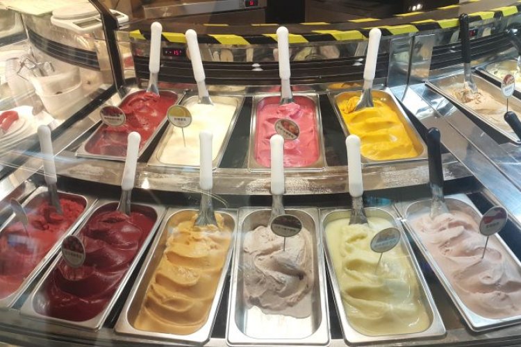 Vai Milano is a Sweet Haven From Summer&#039;s Heat