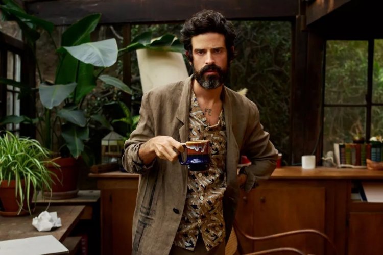 Get Out of Your Rut With Alt-Folk Guru Devendra Banhart Ahead of His Jun 9 Yugong Yishan Gig