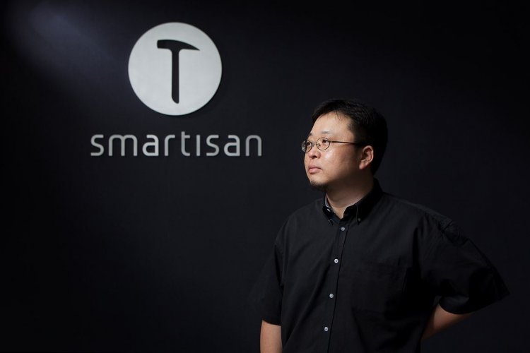 Leadership Crisis is Latest Woe for Bullet Messenger Operator Beijing-Headquartered Smartisan