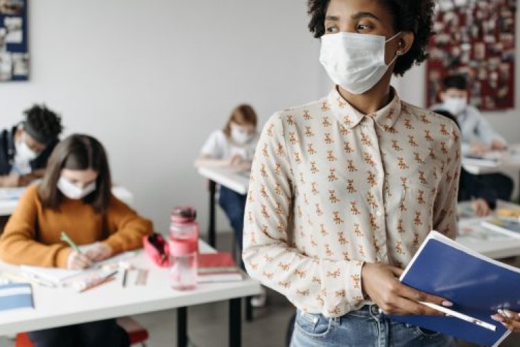 Beijing Schools Mark End of Mandatory Mask Policy