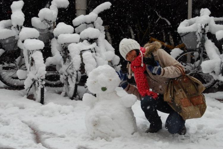 Xia Da Xue! Pics From First Snow of the Season