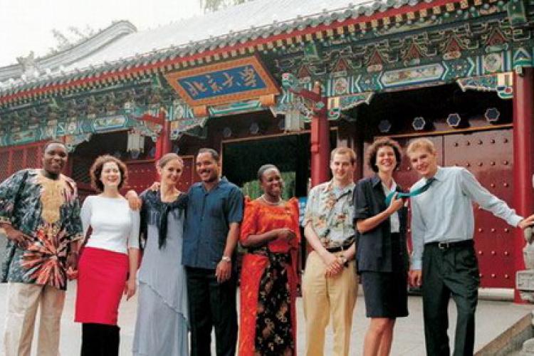 More Foreign Academics Coming To China