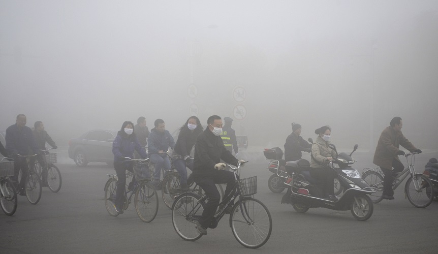 R Smog Makes 70% of China Unhappy (The Other 30% Probably Own Coal Mines)