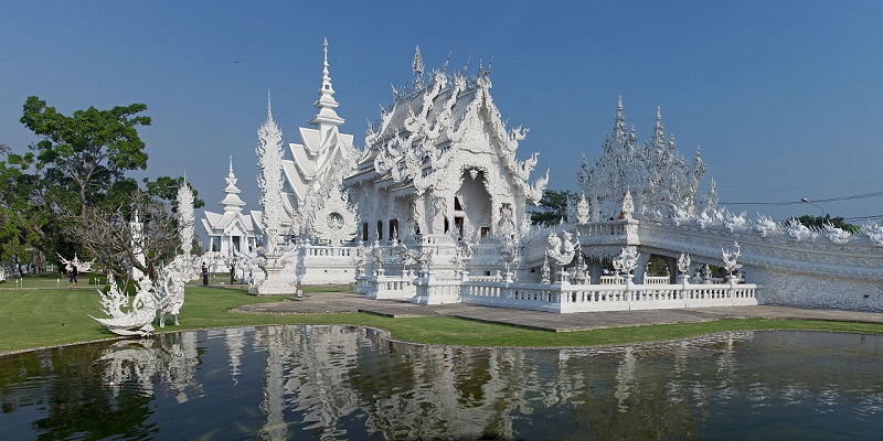 Thai Temple to Set Up Separate Toilets for Allegedly Unhygenic Chinese Tour Groups