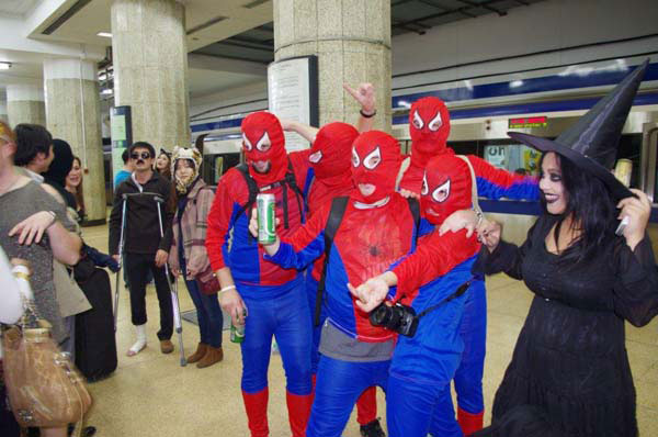 Zombies, Please Find Alternate Transportation: Beijing Subway Discourages Costumes, Make-up