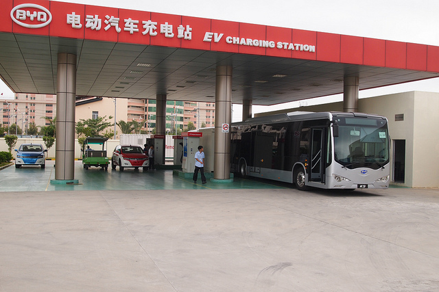 It&#039;s Electric: New Charging Stations Being installed on Beijing-Shanghai Highway