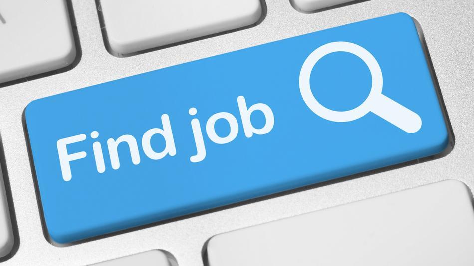 The Job Hunt: International School Communication Director, German Singer, Financial Proofreader