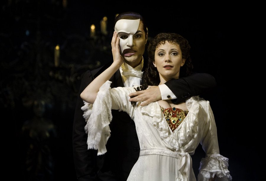 Great Week for the Stage: &#039;Phantom of the Opera&#039;, &#039;Frankenstein&#039;, &#039;Shake the Floor&#039; Start Nov 17