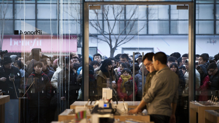 Apple Pay May Be Coming to China in Early 2016; New Apple Store Opens at Joy City Chaoyang