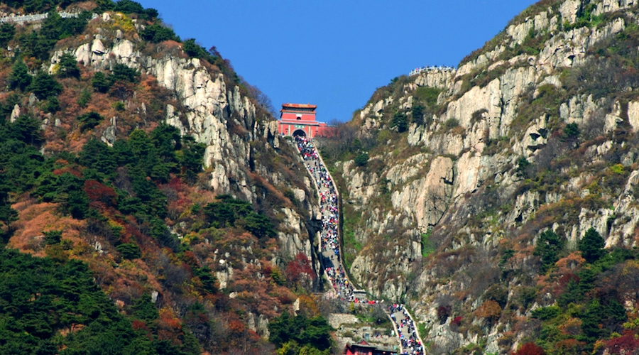 Hike in the Footsteps of the Emperors With a Weekend Visit to Mount Tai