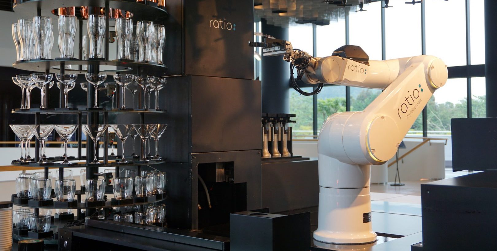 Robots Are Taking Over China’s Food Service Industry, and Making It Better