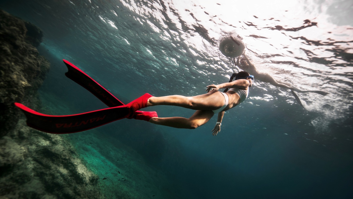 Plunge the Beijing Depths With the City&#039;s Breathtaking Freediving Community