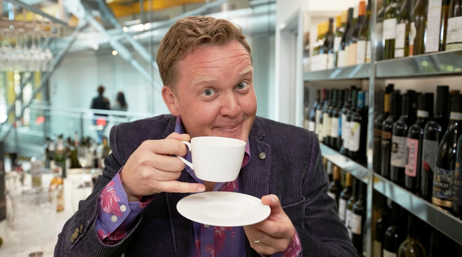 Drink Like a Brit With Drinks Columnist Olly Smith at Mesh, November 6