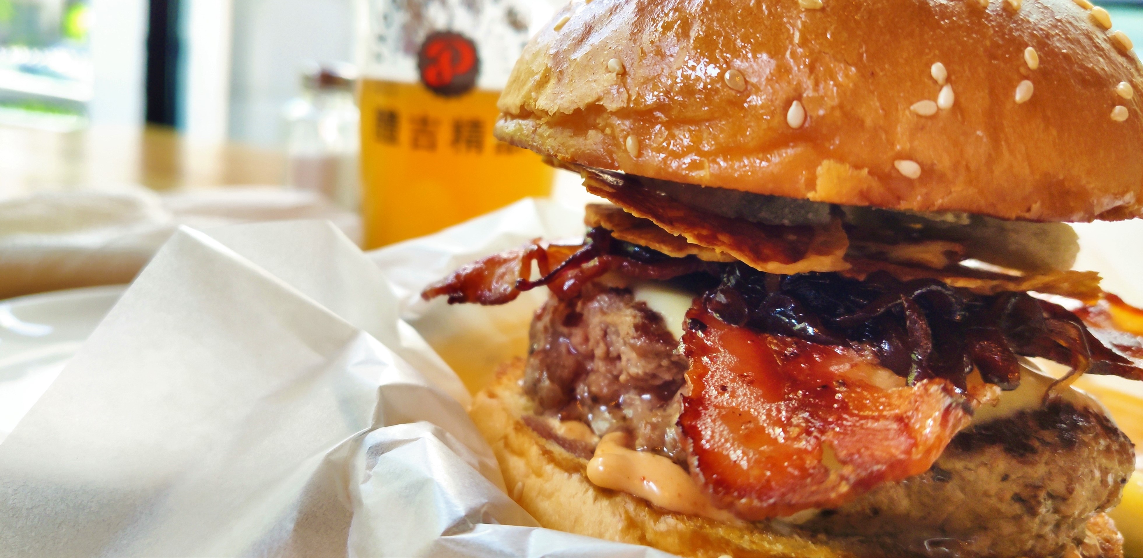 Out With the Stale, in With the Fresh: It&#039;s Been a Crazy Year for Burgers in Beijing