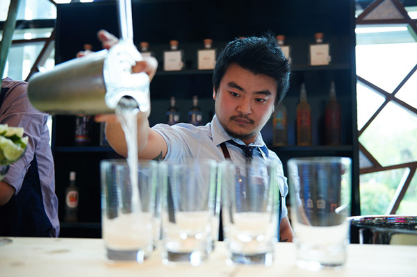 “Ya’ll Got This, Beijing,” Says Shanghai Cocktail Star Lu Yao, Ahead of End of Month Visit