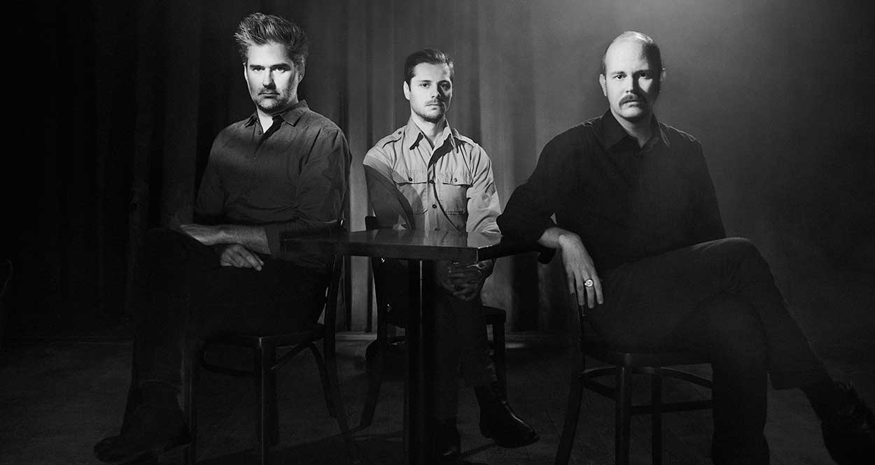 Timber Timbre indie rock Mao Livehouse May 18