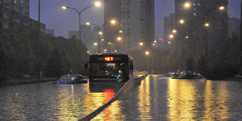 More and Heavier Rainstorms Ahead, Beijing Issues Blue Warning Signal of Rainstorm