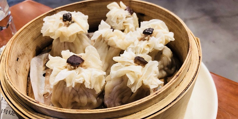 Try the Shaomai, Not the “Choke Surface” Noodles at Sansheng Shide