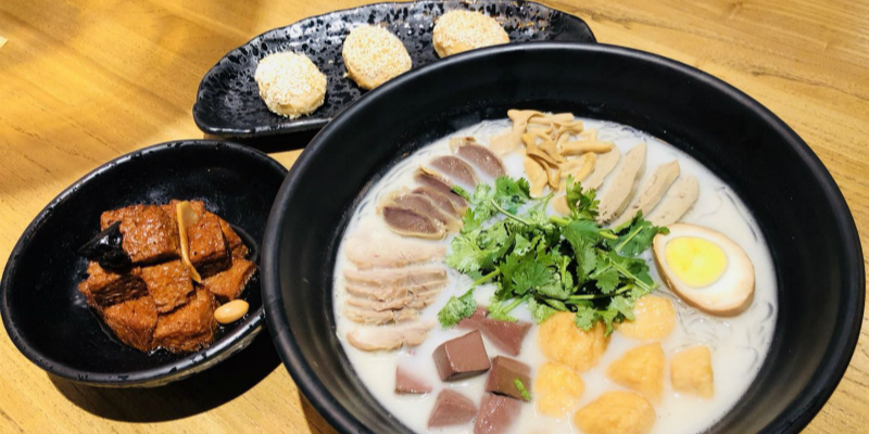 Affordable Jiangsu-Style Baozi, Noodles and Canteen Vibes at Jiangnan Snacks, COFCO Plaza