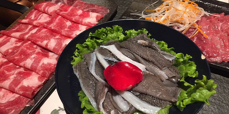 China World Mall's Beef Hot Pot Can Satisfy Your Sichuan Hot Pot Cravings All Year Round