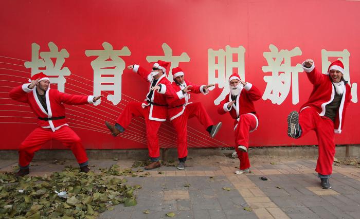 R1 &quot;My Reindeer Understand Chinese Airspace Regulations&quot; Saint Nick Reveals All Ahead of Santacon, Dec 7