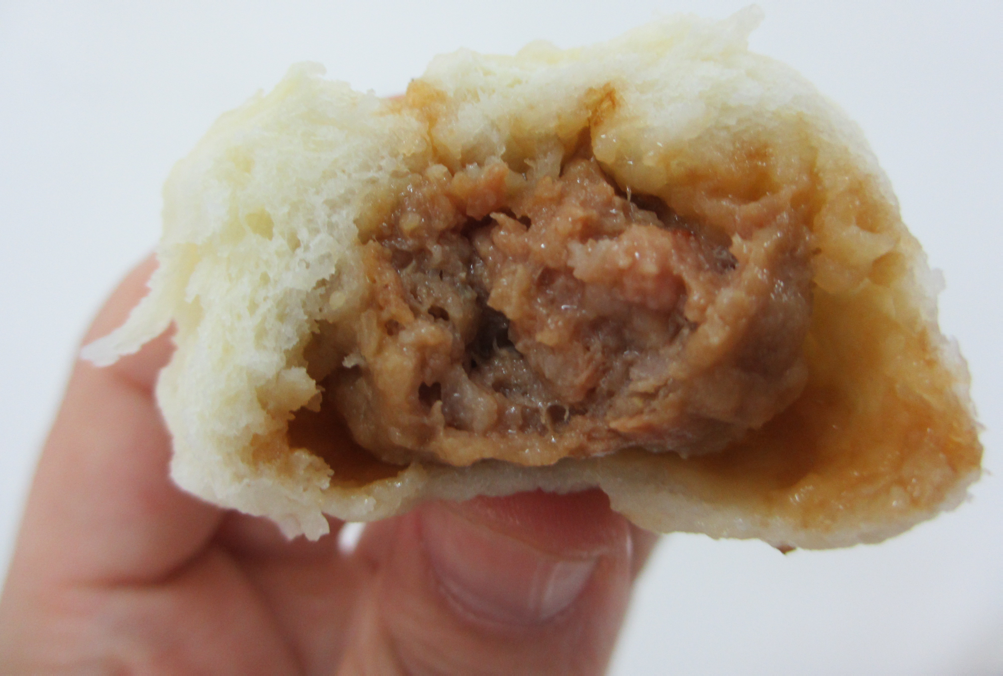 Capital Mini-Baos: Scarfing Down Xiaobao, Beijing&#039;s Pockets of Meaty Goodness