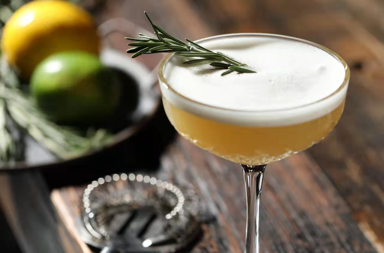 CNY Bartender: Q MEX&#039;s Herencia Amaretto Sour