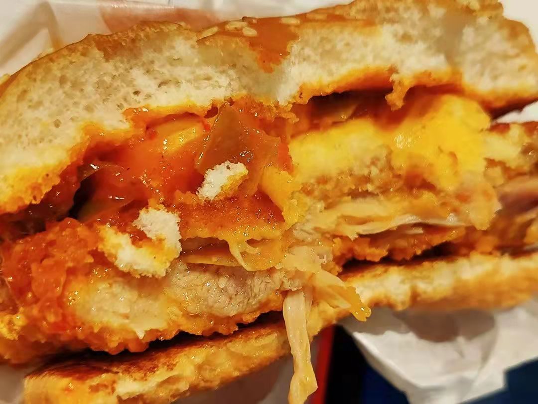 Fast Food Watch: McDonald&#039;s Debuts Dapan Ji in Sandwich Form