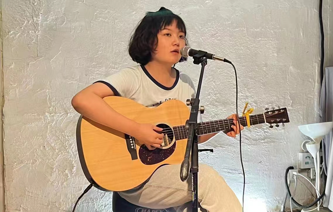 Cozy Up to the Soothing, Folksy Tunes of Beijing Native Hazel Shang